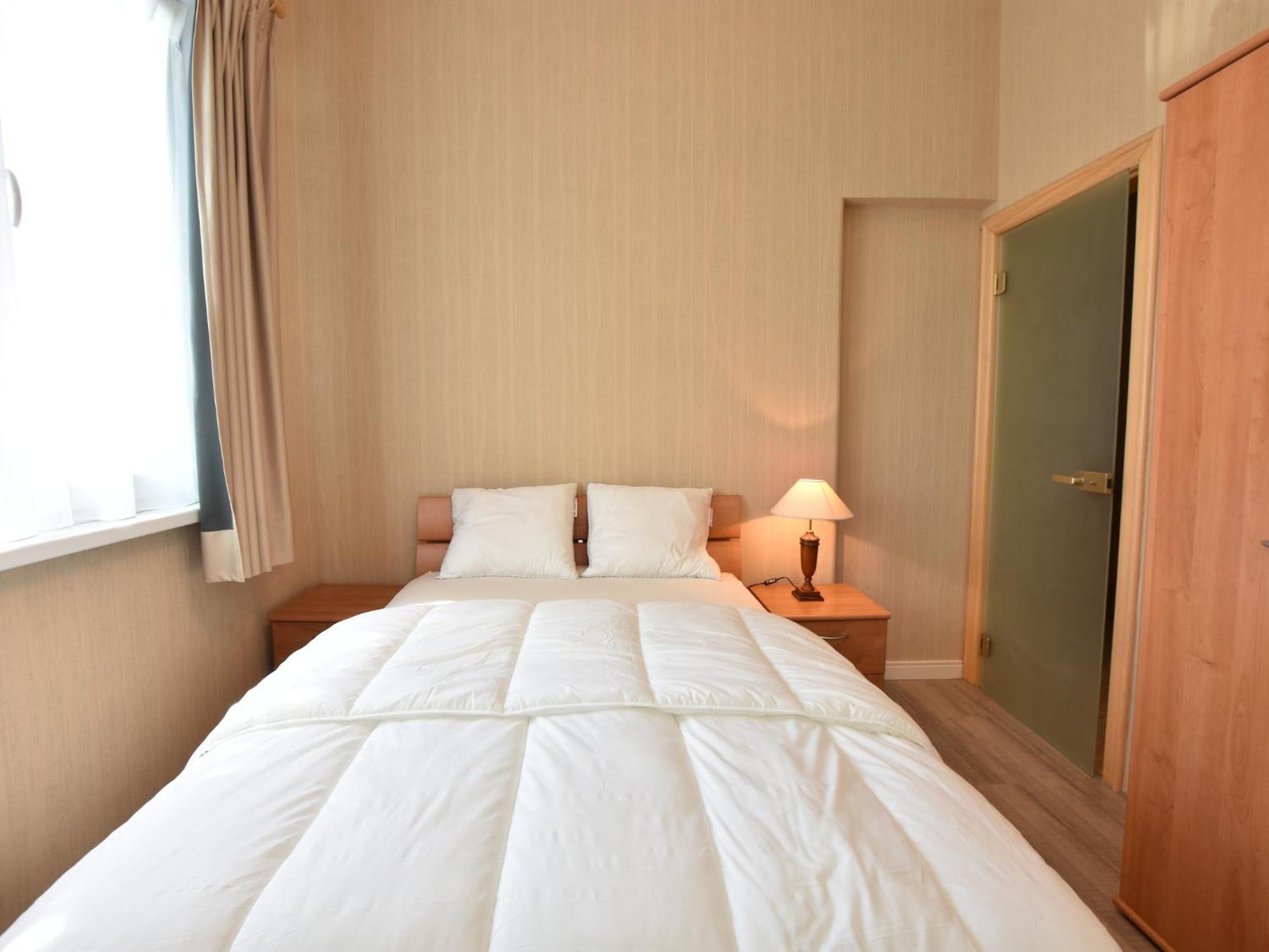 Former Hotel In The Centre And At 50 Metres From The Beach In Panne De Panne Exterior foto