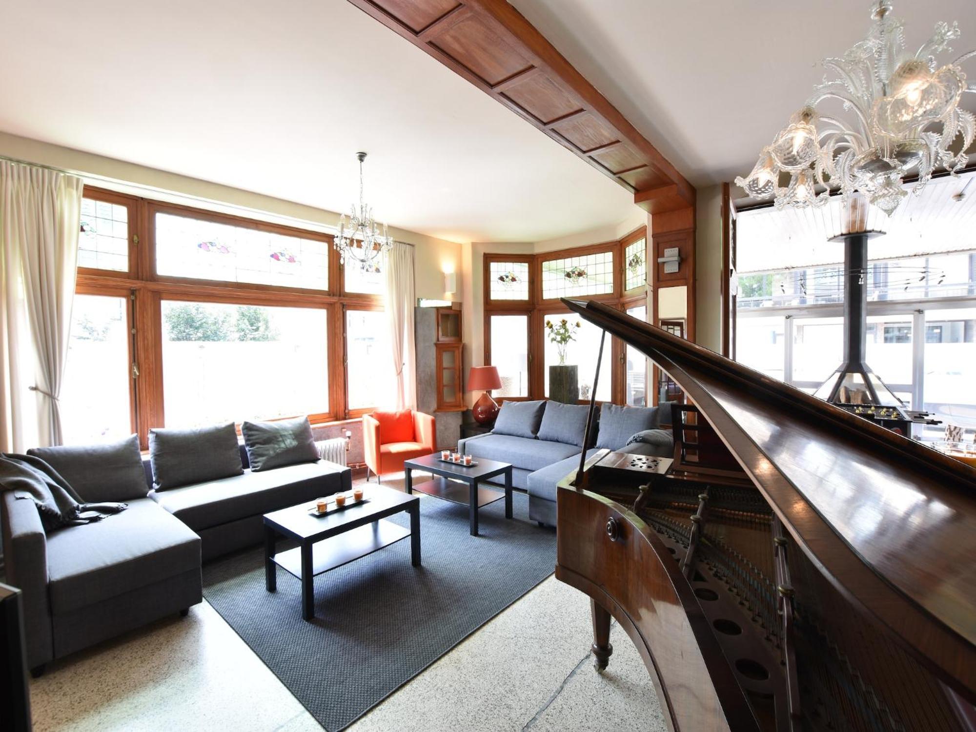Former Hotel In The Centre And At 50 Metres From The Beach In Panne De Panne Exterior foto